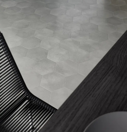 Porcelain AN Tapestri 8.5″ Hexagon Wool Flat